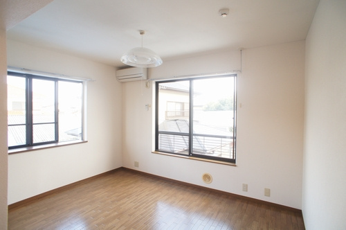 エステート秋山の寝室