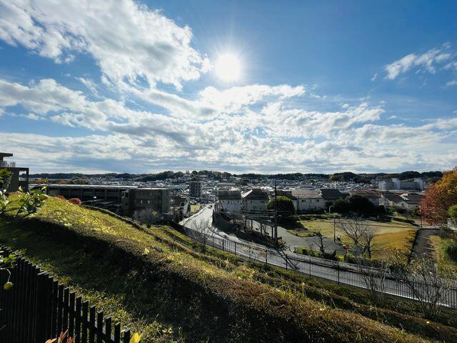 町田市能ヶ谷５丁目の中古一戸建の展望|眺望写真南側ウッドデッキから… 