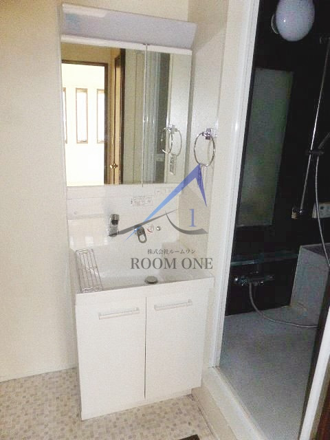 ラシーネ磯子の洗面所|洗面台です。