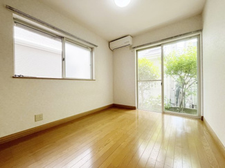 【洋室】 | 世田谷区北烏山8丁目4LDK一戸建て | 1階5.2帖洋室