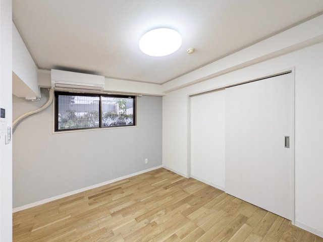 ヴィラ東川口の居間・リビング|ゆったり過ごせる居間です