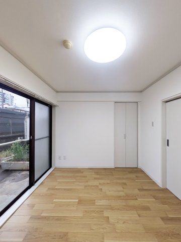 ヴィラ東川口の洋室|きれいな洋室です