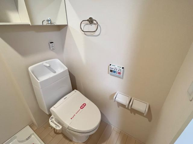 キャトルセゾンのトイレ|シャワー付トイレ