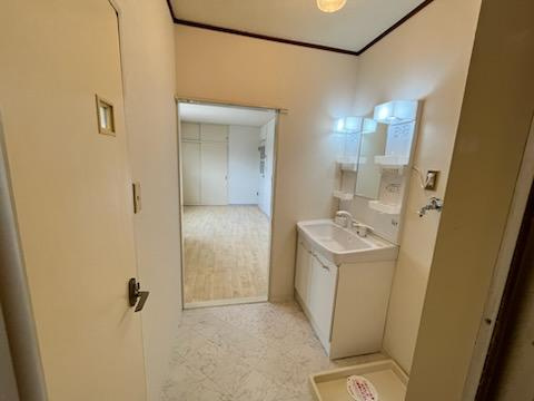 エステート山崎のその他|脱衣所（イメージ）