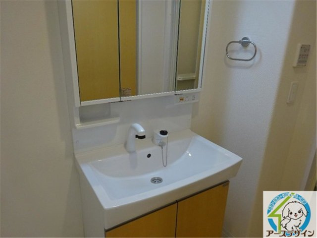 モンテ　フェリーチェの独立洗面台|パース写真