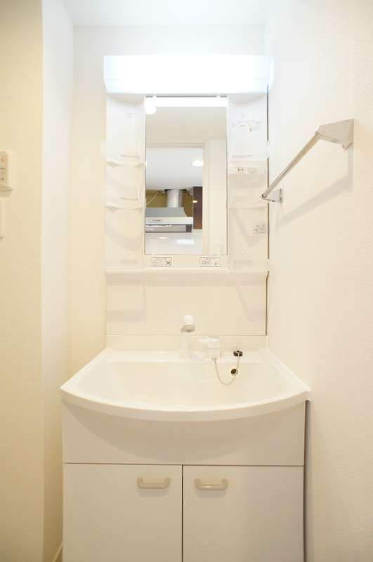 リブリ・クレール浦和の洗面所|コンパクトで使いやすい洗面所