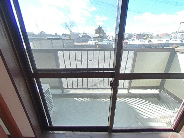 今成マンションのバルコニー|落ち着いた時間を過ごせるバルコニーです
