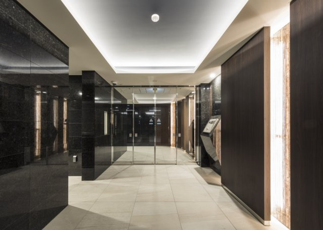 DIPS赤羽北WESTのエントランス|落ち着いたエントランスです