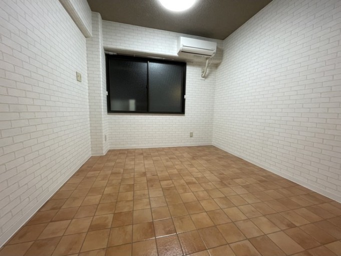 荻野ハイツの居間・リビング