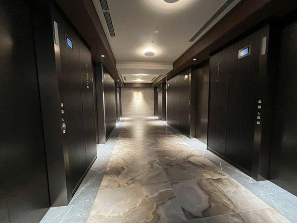 港区白金１丁目の賃貸マンションのロビー|エレベーターホール 