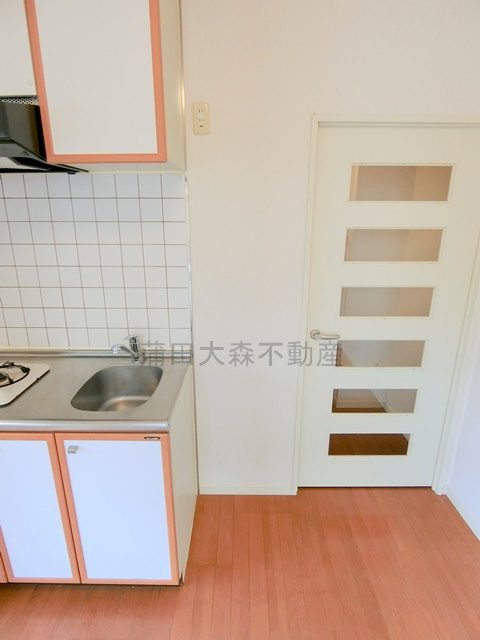 ジェイパーク南大井のキッチン|冷蔵庫置き場