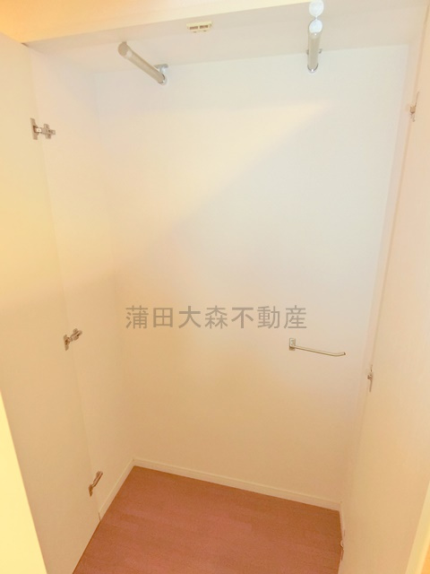 ジェイパーク南大井の収納|廊下収納　クローゼット