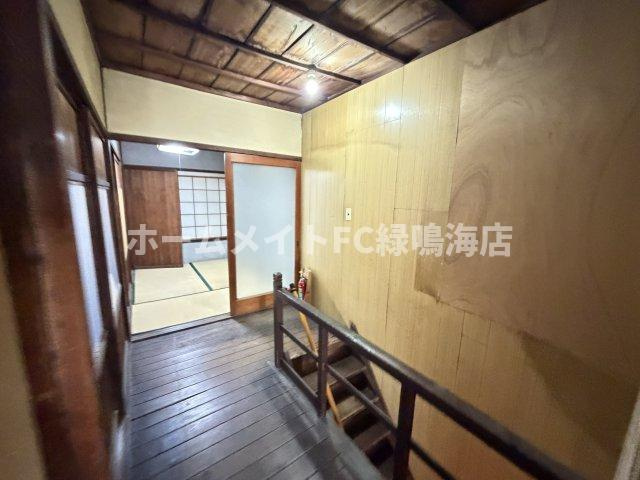昭和区桜山店舗の内装