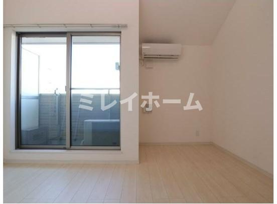 バロス大森の居間・リビング