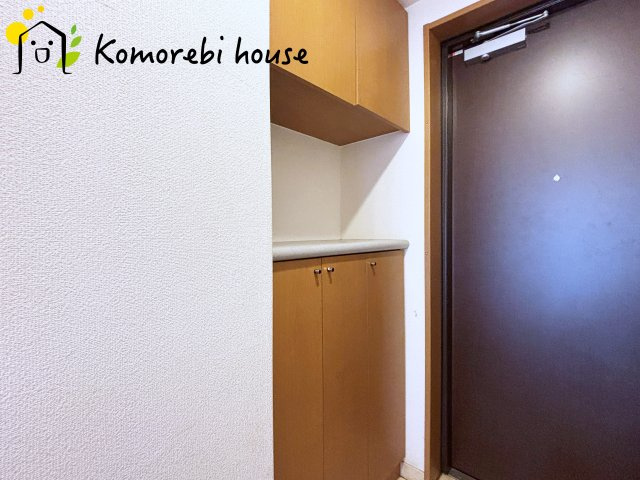 ルピナス大宮桜木町の収納|シューズボックスは家族全員の靴をまとめて収納。玄関がいつでもスッキリ片付きます。