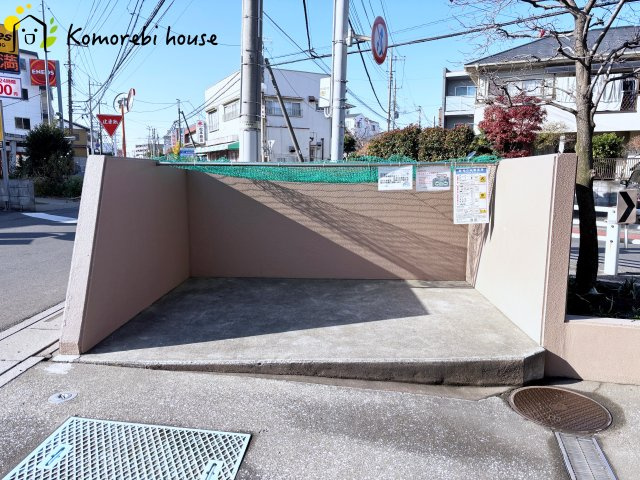 ルピナス大宮桜木町のその他|ネット付きのゴミ捨て場は清潔に保たれています。