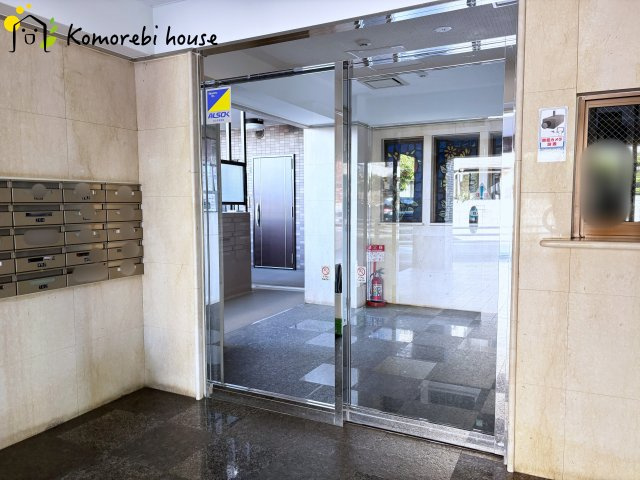 ルピナス大宮桜木町のロビー|シンプルなロビーです。