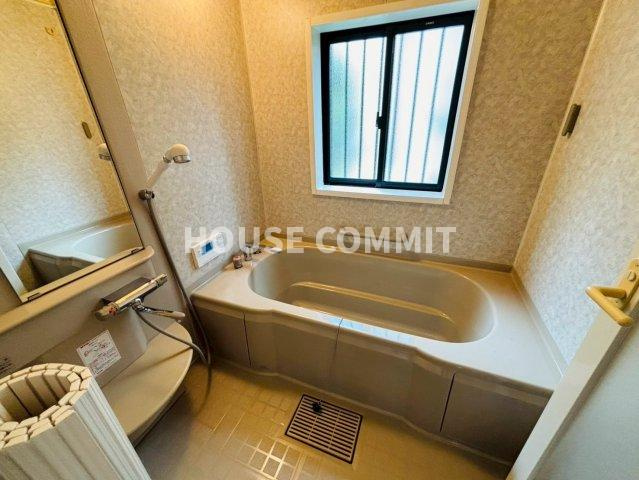 八街市八街ろ　中古戸建の浴室