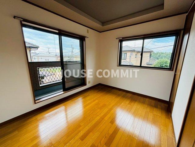 八街市八街ろ　中古戸建の洋室