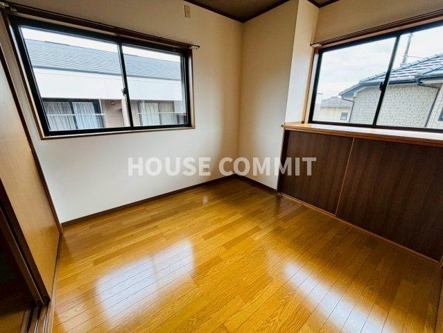 八街市八街ろ　中古戸建の洋室