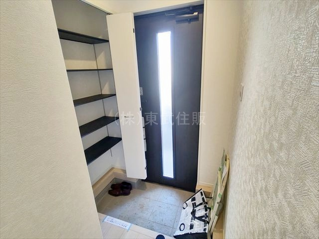 【内装】 | 富士見市水子第３２　全３棟　2号棟 | 明るい玄関です