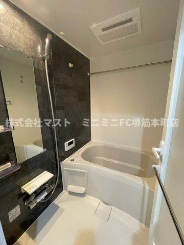 大阪市中央区内久宝寺町２丁目の賃貸マンションの浴室