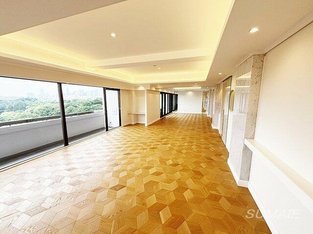 港区元赤坂１丁目の賃貸マンションのロビー|リビングです☆ 