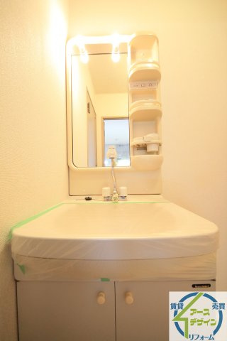 ファミリーパレスBの独立洗面台|※類似部屋