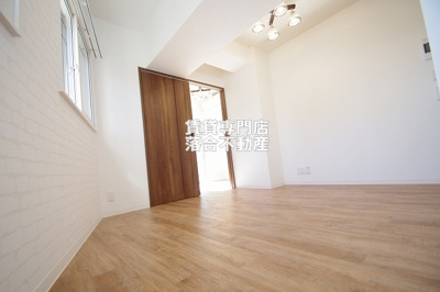 【居間・リビング】 | シャトーライフサガミハラⅡ | 明るいリビング♪