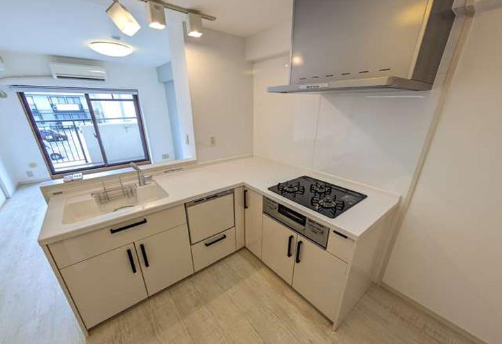 芦屋パインクレストのキッチン