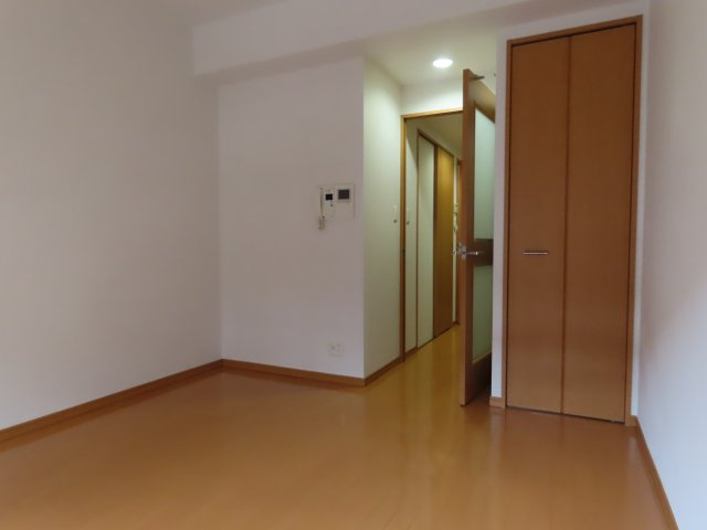 大阪市淀川区塚本２丁目の賃貸マンションの居間・リビング