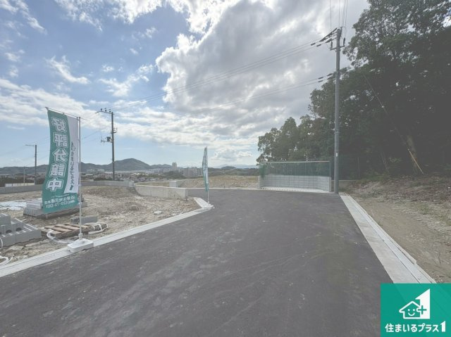 神戸市須磨区車　売土地の前面道路含む現地写真|周辺は落ち着いた街並みの住宅地！子育てがしやすい住環境です！