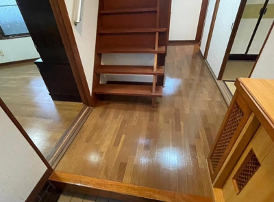 【玄関】 | 神戸市垂水区星が丘２丁目　中古戸建　収益