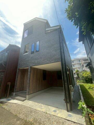 北区岩淵町の新築一戸建の前面道路含む現地写真|外観 