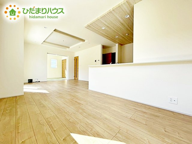 【居間・リビング】 | 水戸石川4丁目1期　新築戸建 | 家族団らんの時間も増えそうなくつろぎのＬＤＫ☆