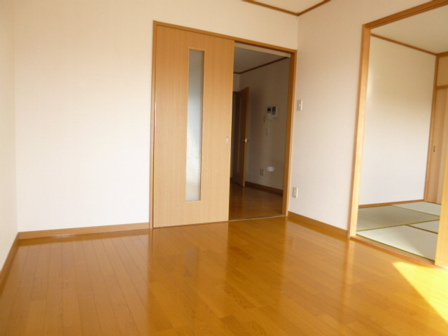 メゾンエトワールの洋室