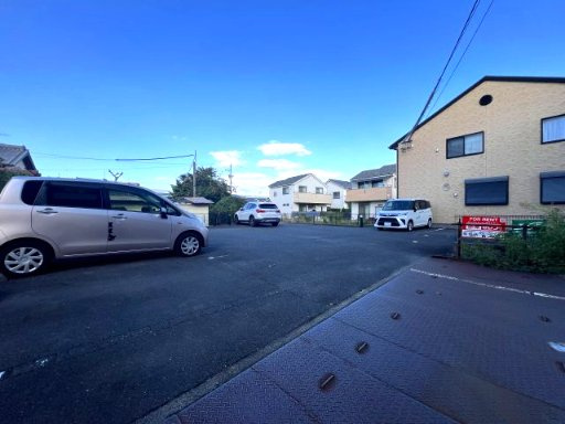 アンプルール リーブルS‐Ⅲの駐車場