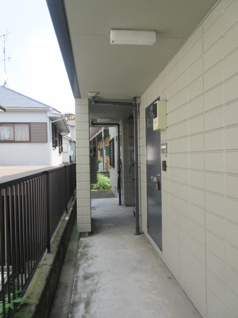 メゾネットフォーのエントランス|エントランス部分