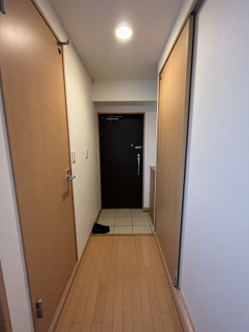 アルテマイスター大工町の玄関