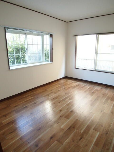 ウイングＫの洋室