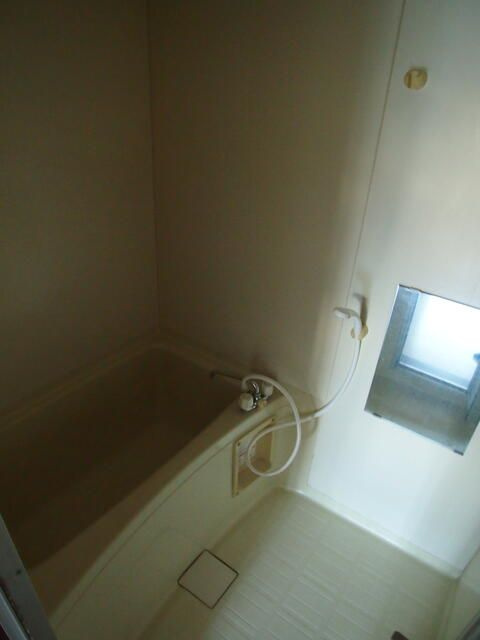 ウイングＫの浴室