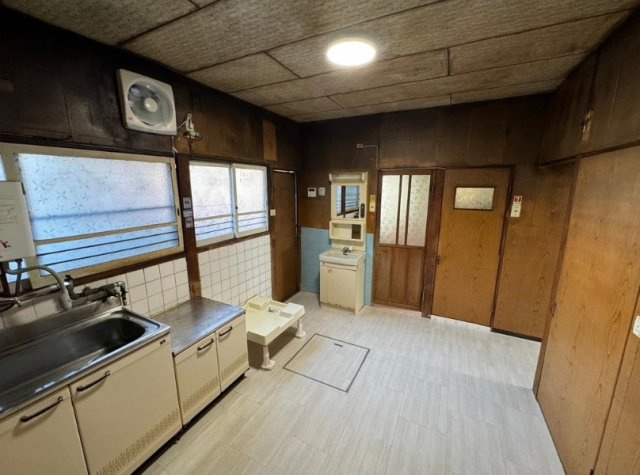 中道５丁目　中古戸建　収益のダイニング