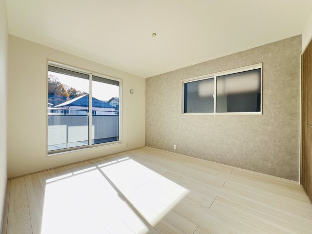 知多市八幡深山口50番60『仲介手数料無料』新築戸建ての洋室