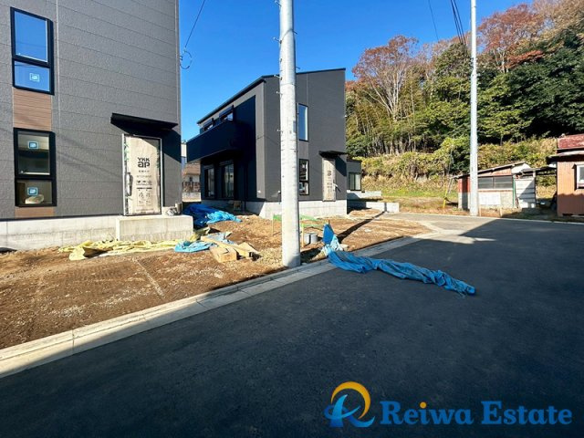 新築戸建　茅ヶ崎市堤の前面道路含む現地写真