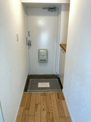 【玄関】 | ロワールレジデンスII