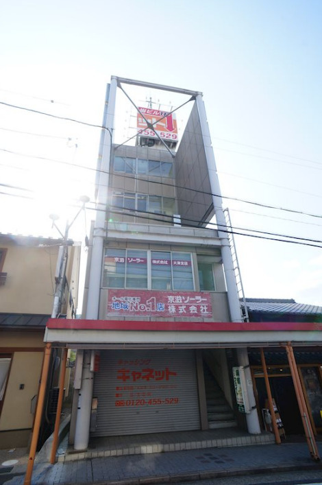 大津市御幸町の店舗事務所の外観
