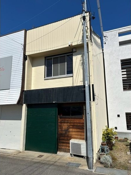 ヨコマチFOUR STORES