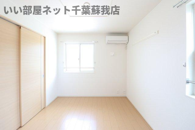 カーサ・ドルミーレⅡの洋室|個人の部屋や寝室として使える洋室です