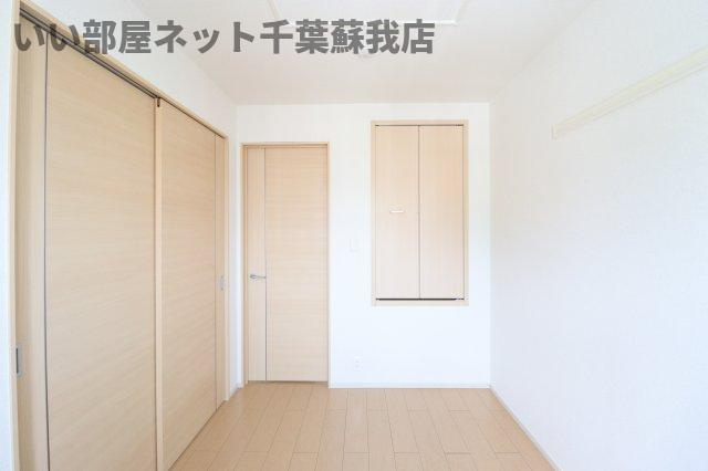 カーサ・ドルミーレⅡの寝室|ゆとりの広さです