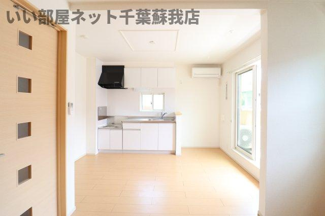 カーサ・ドルミーレⅡの居間・リビング|ゆったり過ごせる居間です